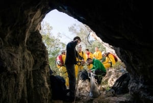 Lisbon: Arrábida Natural Park Cave Tour with Guide