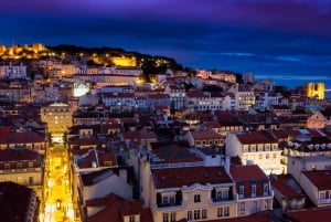 Lisbon: Authentic Fado Show, Dinner and Night Tour