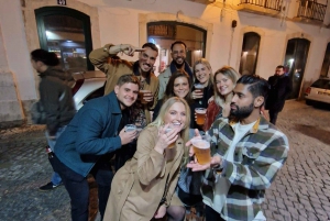 Lisbon: Bairro Alto Nightlife Tour with Drinks