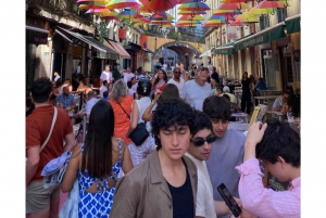 Lisbon: Bairro Alto Nightlife Tour with Drinks