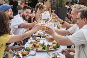 Lisbon: Baixa Food Walking Tour with Drinks