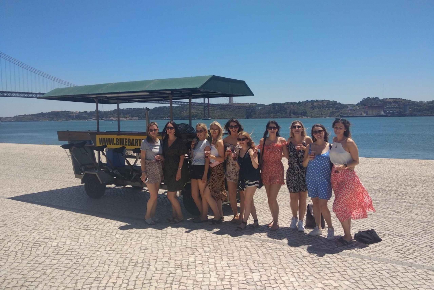 Lisbon: Beer Bike Tour by the River