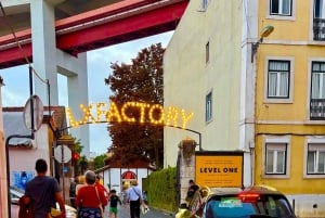 Lisbon: Belem Riverside Tuk Tuk Tour with Pastel de Nata