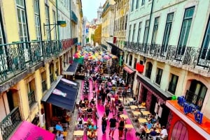 Lisbon: Belem Riverside Tuk Tuk Tour with Pastel de Nata