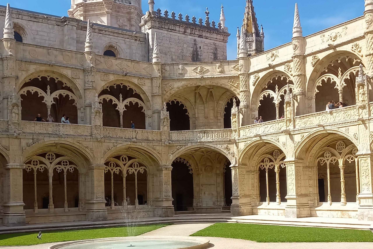 Lisbon: Belem Tour & Jeronimos Monastery Skip-the-Line Entry