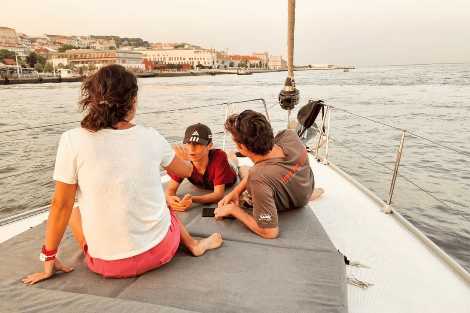 Lissabon: Bootstour Kreuzfahrt Vintage oder Lux Sailboat mit Getränken