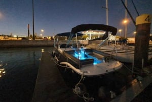 Lisbon: Boat Tour with Champagne