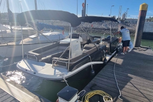 Lisbon: Boat Tour with Champagne