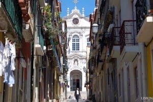Lisbon by Tuk-Tuk: 2 Hour Guided Tour