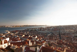Lisbon: City Highlights Private Tour with Pastry Snack