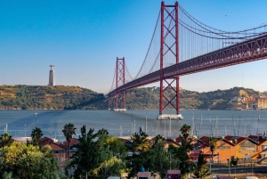 Lisbon: Private Christmas Lights Tour by Eco Tuk Tuk