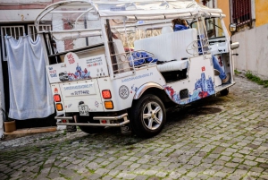 Lisbon: Private Christmas Lights Tour by Eco Tuk Tuk