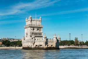 Lisbon: City Skyline Sailboat Cruise with Drink and Snacks