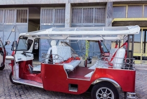 Lisbon: City Tuk-Tuk Guided Tour with Hotel Pickup