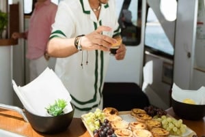 リスボン・コーヒークルーズ ― 豪華船、パステル・デ・ナタ＆イルカ