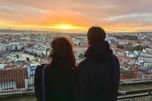 Lisbon: City Tuk-Tuk Tour, with Hotel Pick up.