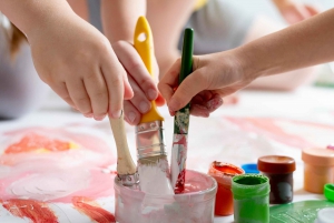 Lisbon: Painting Class in an Art Gallery