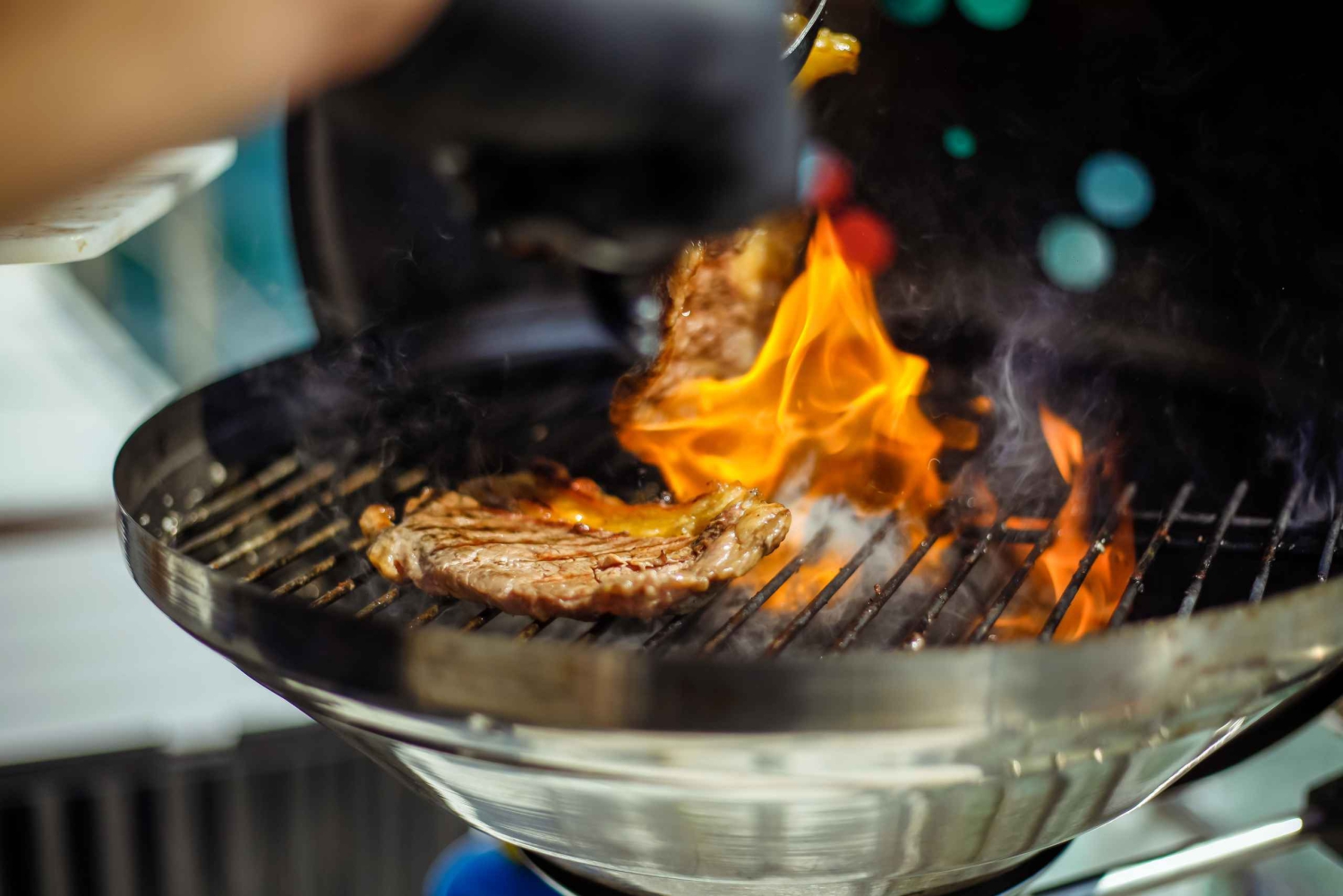 Lisbon: Cruise to the Beach with BBQ, Open Bar and Music