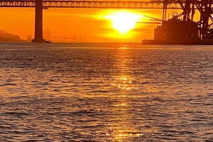 Lisbona: Tour di un giorno e di un tramonto sul fiume Tago