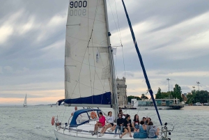 Lisbona: Tour di un giorno e di un tramonto sul fiume Tago