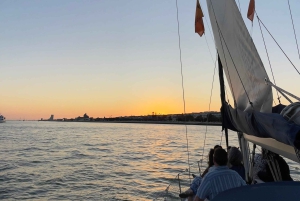 Lisbona: Tour di un giorno e di un tramonto sul fiume Tago