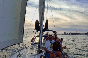 Lisbona: Tour di un giorno e di un tramonto sul fiume Tago