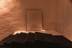 Lisbon: Fado Dinner with Wine Tasting at Canto do Poeta