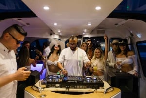 Lissabon: Solnedgångsfest på lyxig båt med DJ, öppen bar och snacks