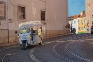 Lisbon: Early Morning TukTuk Tour - hotel/cruise ship pickup