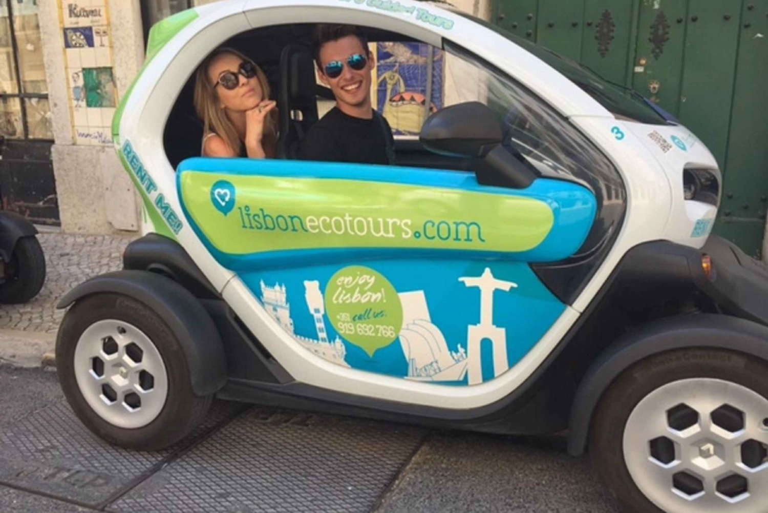 Lisbonne : Circuit Découverte en Voiture Électrique & Audioguide GPS