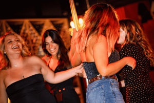 Lissabon: Erotische Kabarettshow und Abendessen