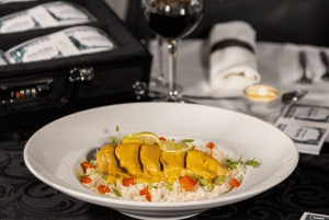 Lissabon: Erotische Kabarettshow und Abendessen