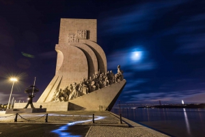 Lissabon: Fado Show Fado Show, middag och stadsvandring med lokal guide