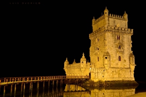 Lissabon: Fado Show Fado Show, middag och stadsvandring med lokal guide