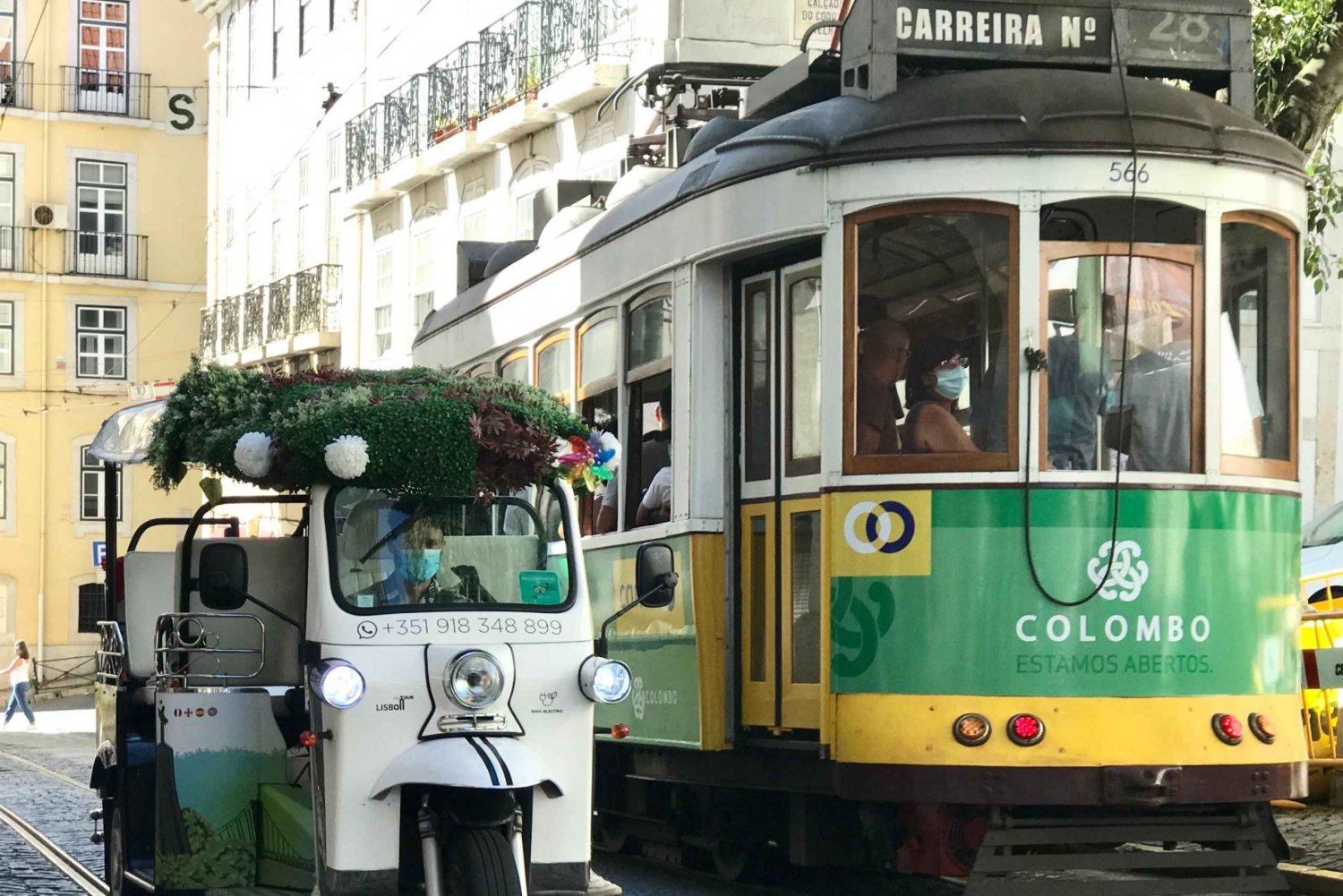 Lisbon: Famous 28 Tram Line Guided Private Tour by Tuk-Tuk