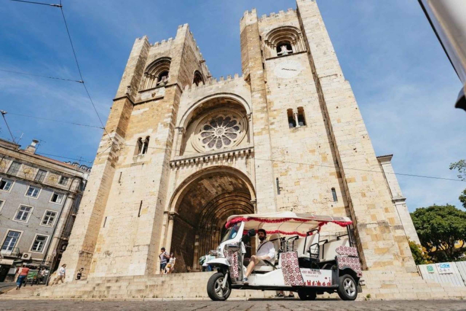 Lisbon: Food and Wine Tasting 4-Hours Tuk Tuk Tour