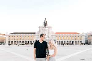 リスボン：恋人たちのための景色と味を楽しむ電動トゥクトゥクツアー