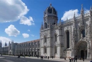 Lisbon: Full-Day Small Group City Sightseeing Tour