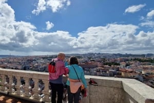 Lisbon: Graça Church Entry Ticket with Drink on the Terrace