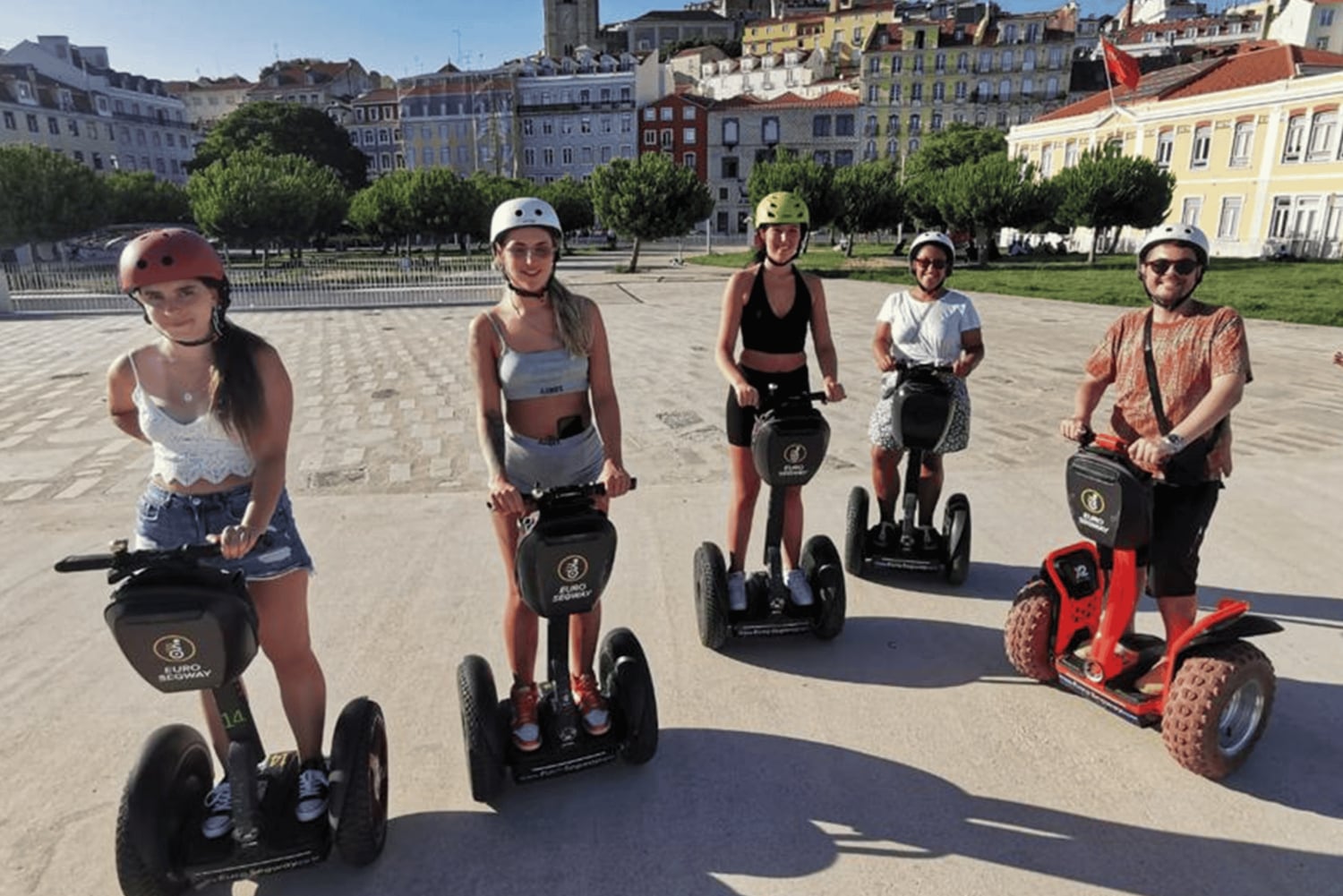 Lisbona: Tour guidato in segway lungo il fiume