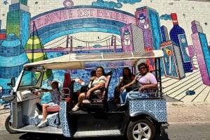 Privat tuk-tuk-tur i Lisboa med henting på hotellet