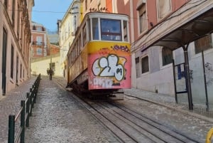 Lisbon: half day guided sightseeing tour by tuk tuk