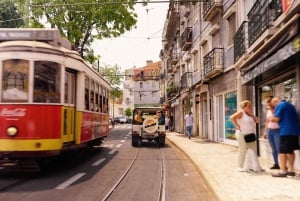 LISBON DAILY TOUR in a Vintage Jeep with FOOD&DRINK Tastings