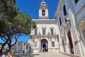 Lisbon: Hidden Gems Walking Tour with Coffee & Pastries