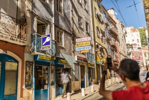 Lisbon: Highlights and Hidden Gems Private Tour with a Local