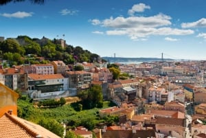 Lisbon: Hills Red Tram Tour by Tram 28 Route 24-Hour Ticket