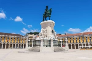 Lisbon: Hills Red Tram Tour by Tram 28 Route 24-Hour Ticket