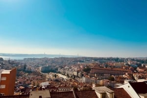 Lisbon: Old Town Tuk-Tuk Tour.