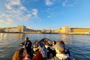 Lisbon: SpeedBoat Tour at Sunset or Daylight