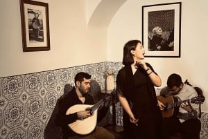 Lisboa: Espetáculo íntimo de fado no bairro histórico do fado